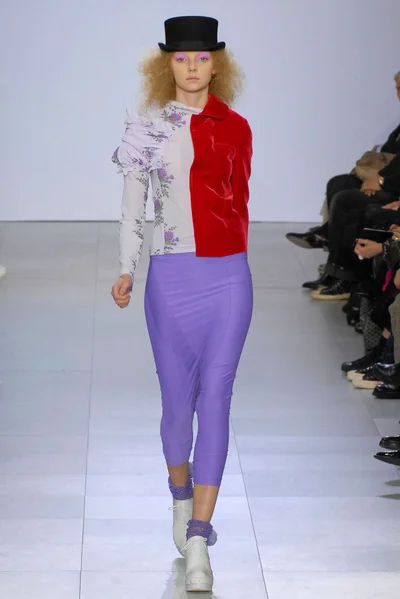 Look 19
